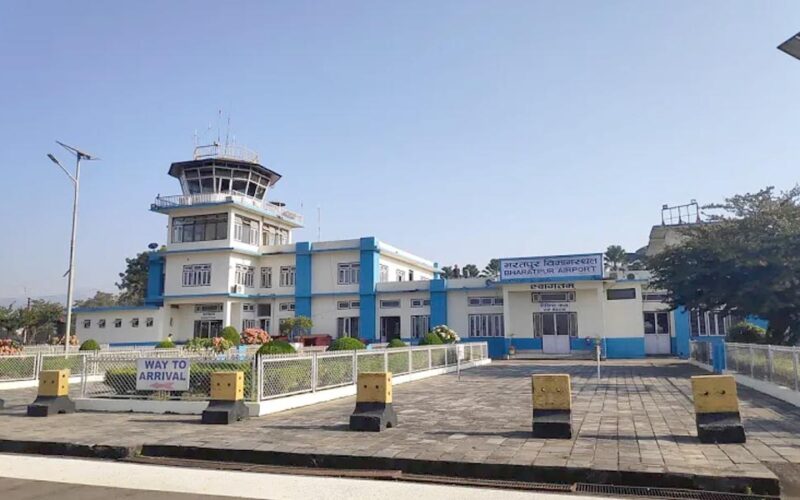पहिरो र चाडपर्वका कारण हवाई यात्रु बढे