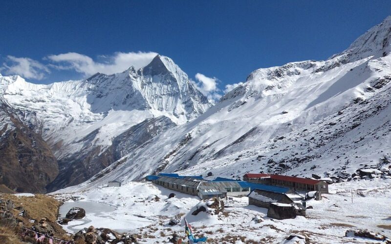 अन्नपूर्ण आधार शिविरमा १३ पर्यटक सम्पर्कविहीन