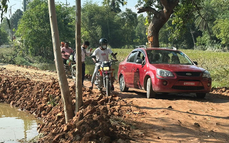 डाइभर्सन बनाएर हुलाकी राजमार्ग सुचारु