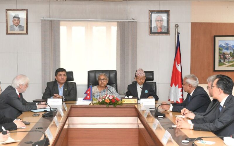 निष्पक्ष निर्वाचन गराएर जननिर्वाचित सरकारलाई सत्तान्तरण गर्ने प्रतिबद्धता