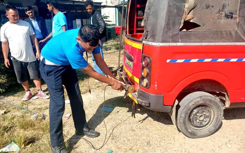 स्वरुप परिवर्तन गर्ने ६४ चालकलाई कारवाही