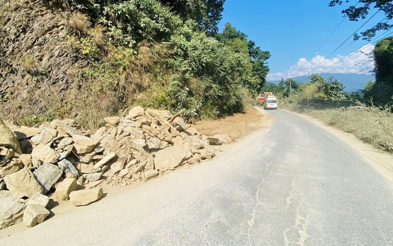 तुरतुरे–चाम्बास दैनिक छ घण्टा बन्द