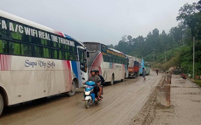 दाउन्नेको बैकल्पिक मार्ग प्रयोग गर्न प्रहरीको अनुरोध