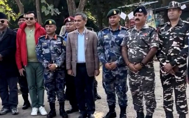 गृहमन्त्री ओमप्रकाश अर्यालले गर्नुभयो सीमा नाकाको निरीक्षण