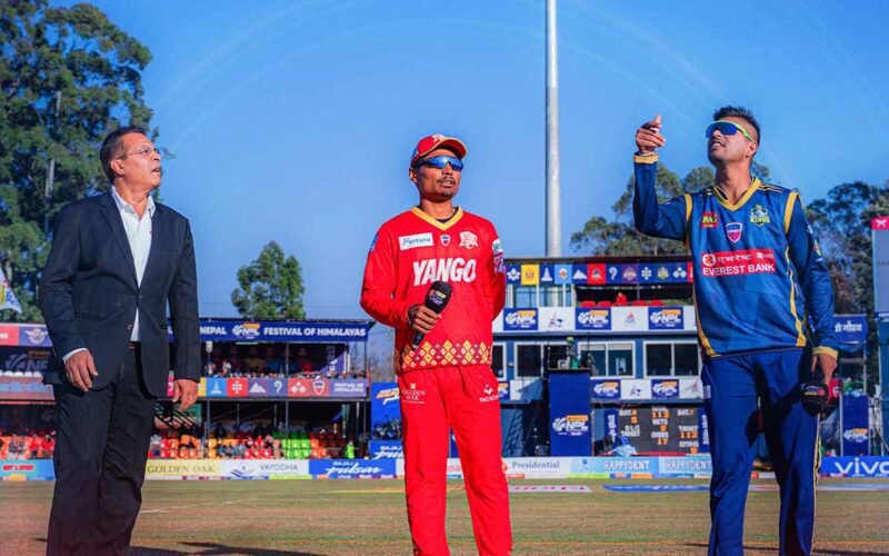 एनपिएल : विराटनगरविरुद्ध सुरुमा ब्याटिङ गर्दै लुम्बिनी