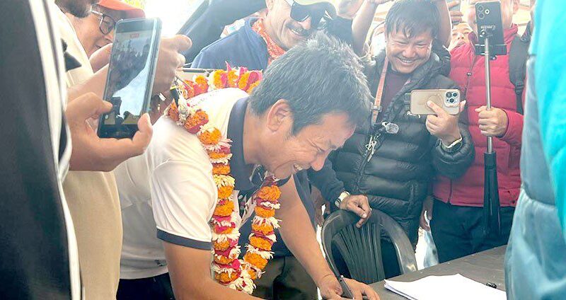 हर्क साम्पाङले सुनसरी–१ बाट गराए मनोनयन दर्ता