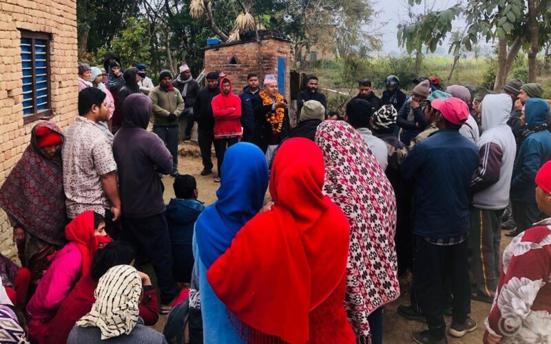 शंकर पोखरेल मतदातासँग प्रत्यक्ष संवादमा