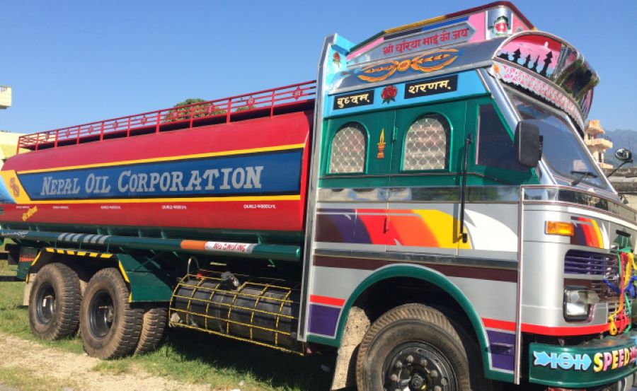 एक खर्ब २३ अर्ब ६७ करोडको पेट्रोलियम पदार्थ आयात