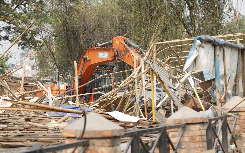 काठमाडौंका स्वयम्भू र बालाजु क्षेत्रमा संरचना भत्काउने कार्य सुरु