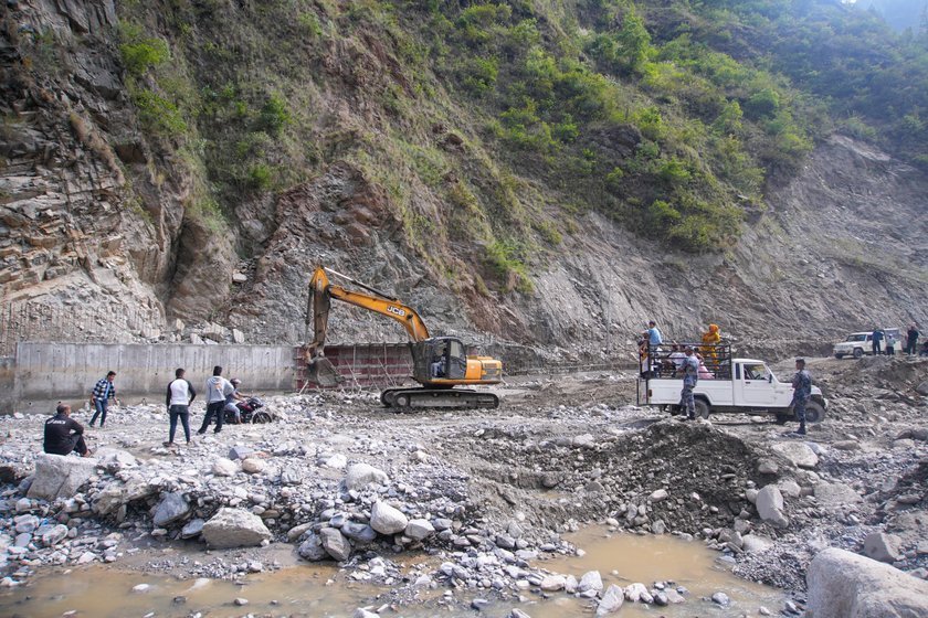 बीपी राजमार्ग: अपडेट लिएर मात्र यात्रा गर्न अनुरोध