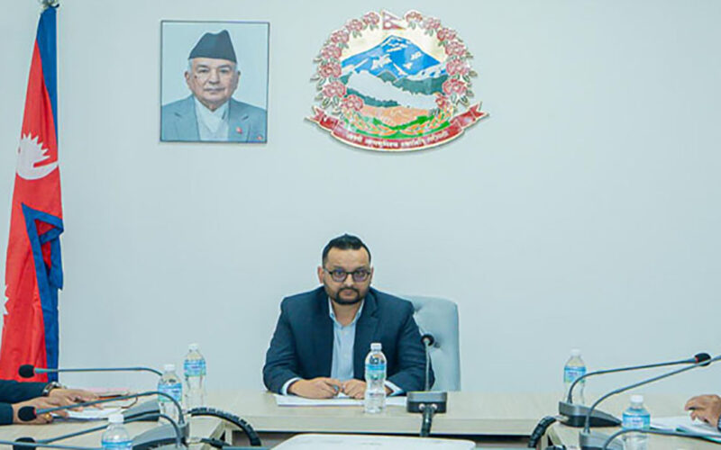 विभिन्न राजनीतिक दल र विज्ञबीच संविधान संशोधनबारे छलफल