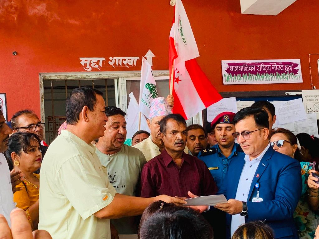 कांग्रेस मकवानपुरले प्रशासनमार्फत प्रधानमन्त्रीलाई बुझायो ज्ञापनपत्र