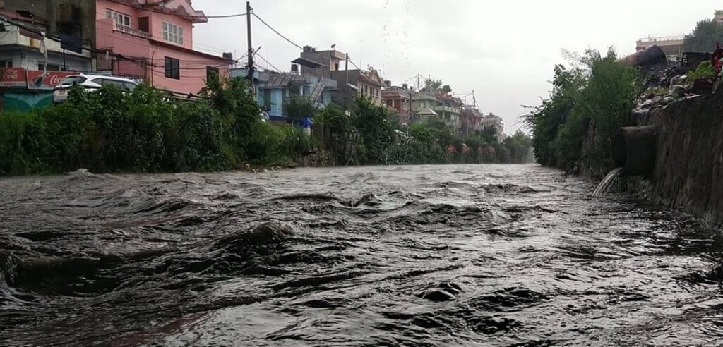 काठमाडौंमै छ आज बाढीको उच्च जोखिम