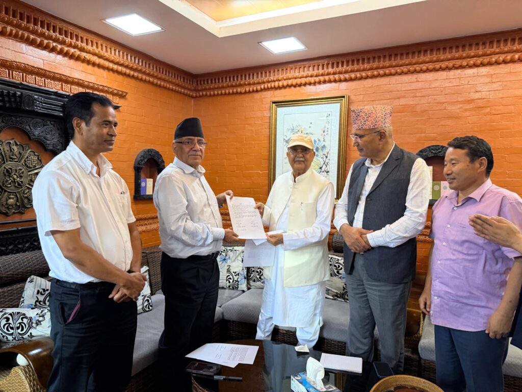 पाँच प्रदेशमा नेतृत्व बाँडफाँट गरेका एमाले र नेकपाले मधेश र गण्डकीमा अन्य दलसँग परामर्श गर्ने