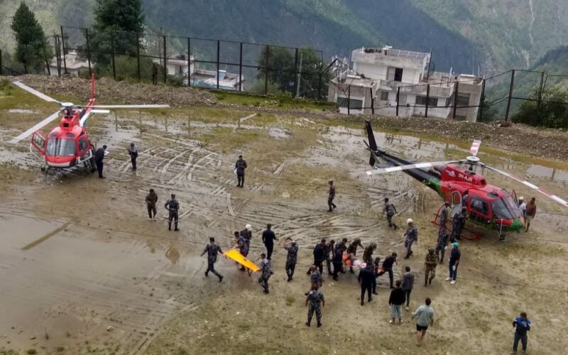 पुरिएका व्यक्तिको खोजीमा ‘स्निफर डग’, बेपत्ताको खोजी गर्न ‘ड्रोन’ परिचालन