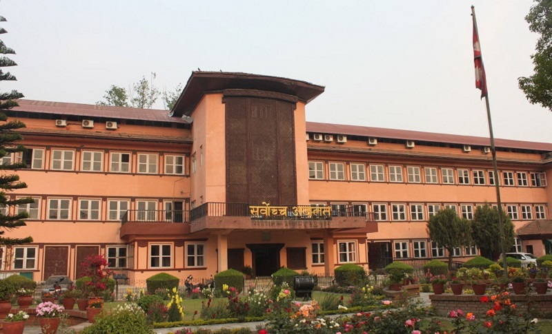 पत्रकार किशोर श्रेष्ठलाई सोमबार अदालतमा उपस्थित गराउन सर्वोच्चको आदेश