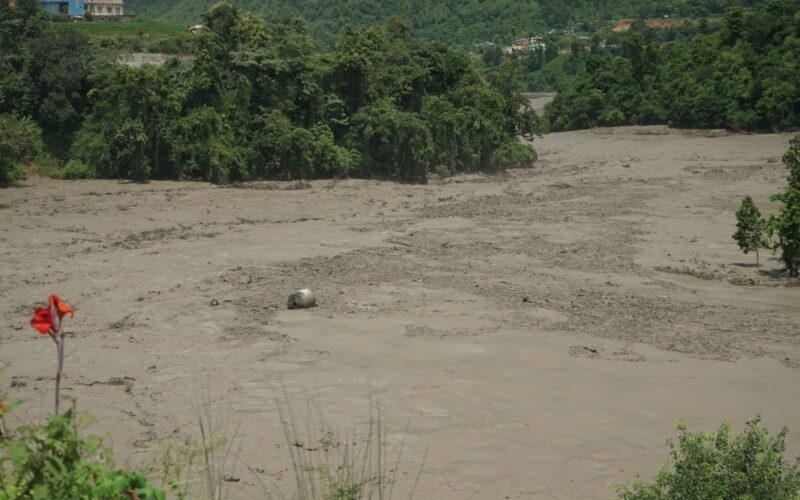 भोटेकोशी बाढीको जोखिम सुस्तासम्म पर्न सक्ने अनुमान